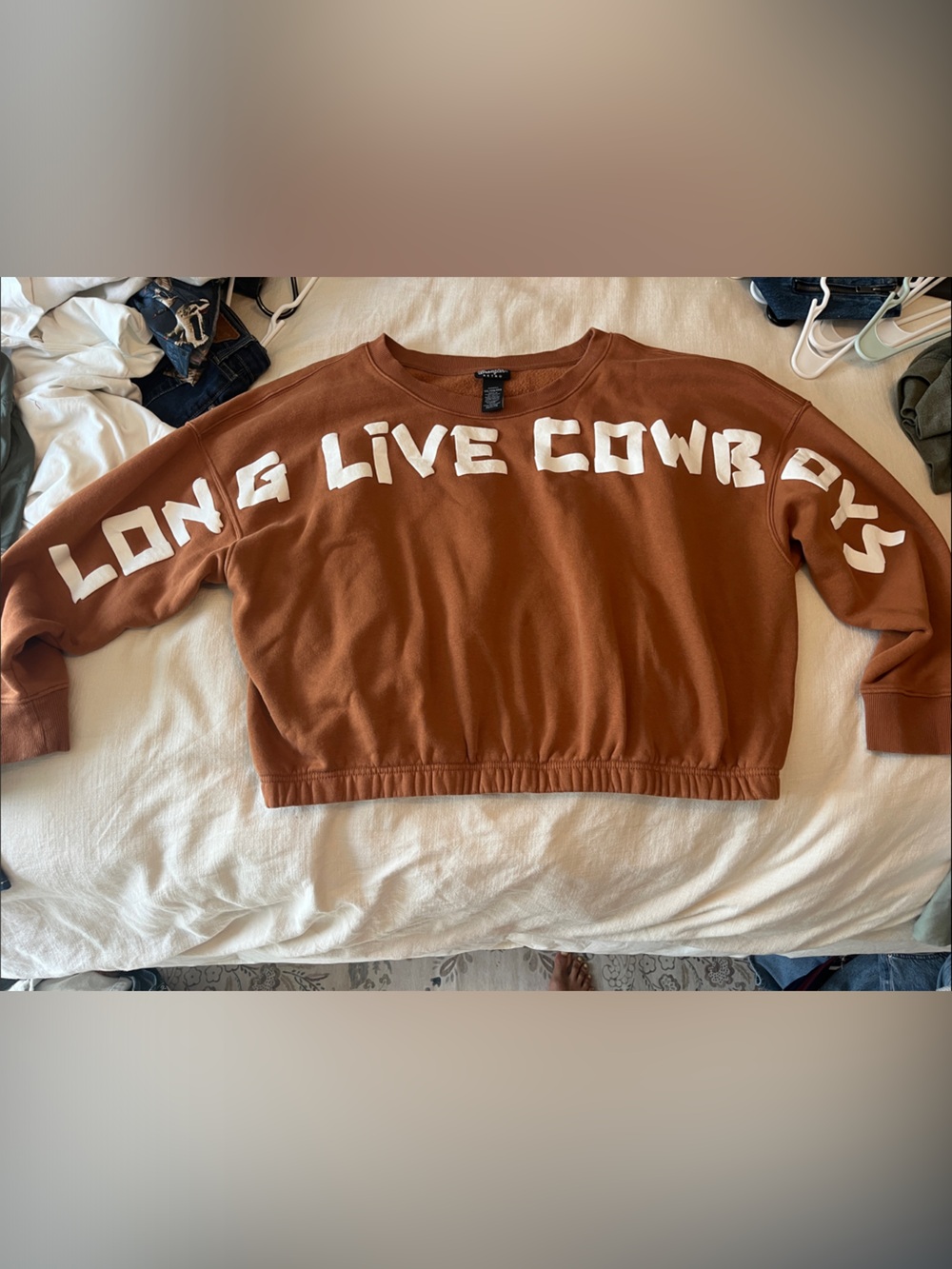 Rust Brown Crewneck Sweatshirt with 'Long Live Cowboys' Graphic